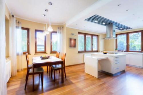 Classic kitchen and dining room in a freshly-built house